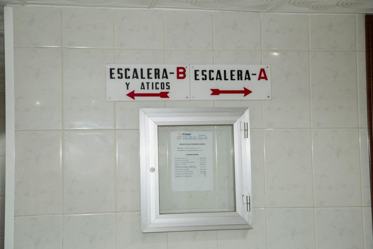Apartamento Reus 1 - Parking Gratuito Dış mekan fotoğraf